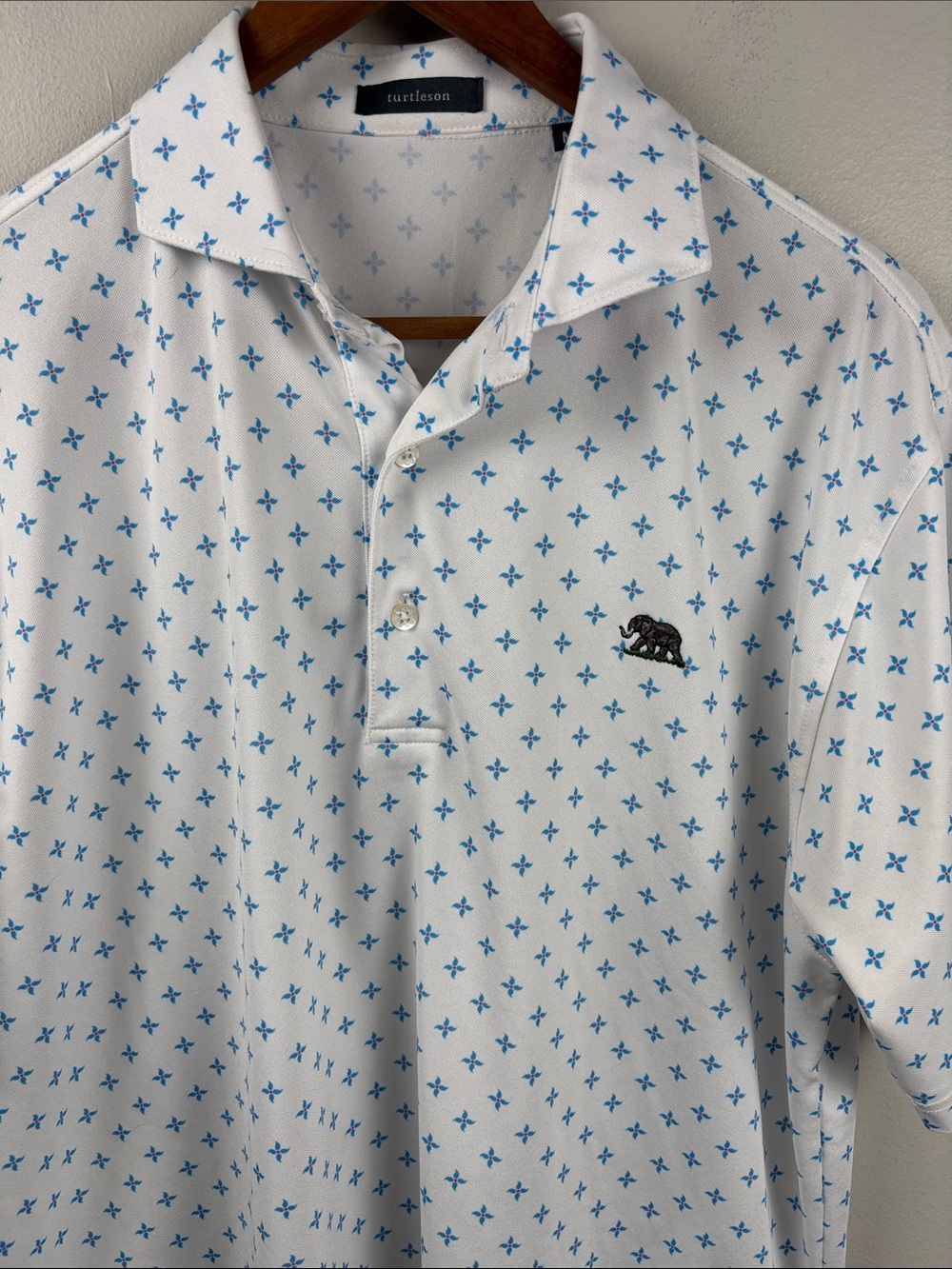 Turtleson White Polo with Blue Micro Pattern Men’s medium golf nice fabric